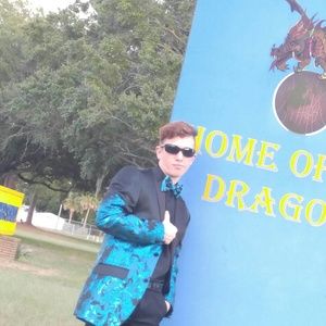 Meet your Posher, Dylan